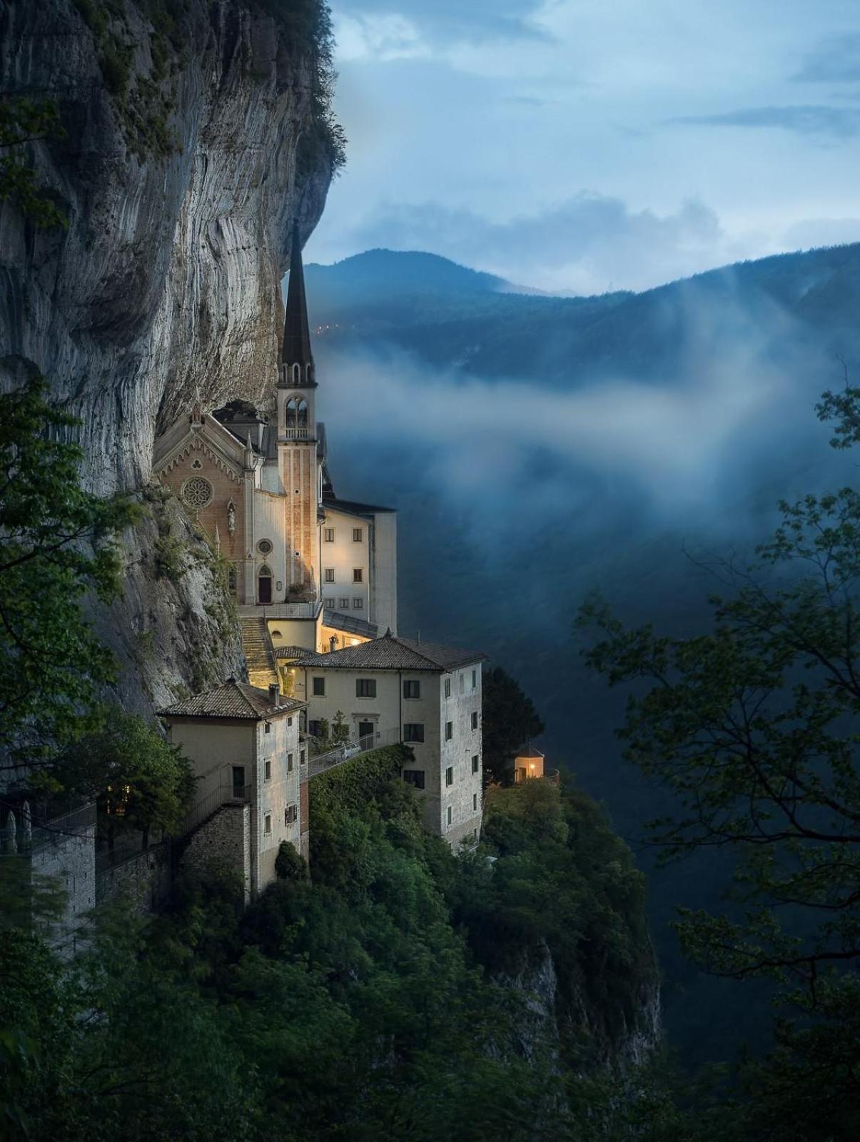 Hotel Stella Alpina Spiazzi Di Caprino エクステリア 写真